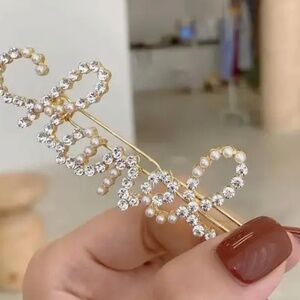 Large banana  clip Ponytail hair Accessory Rhinestone Holiday wear word Chanel